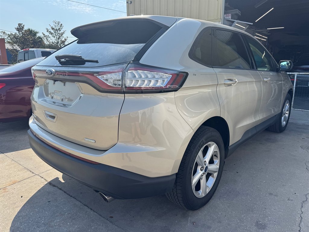 2017 Ford Edge SE photo