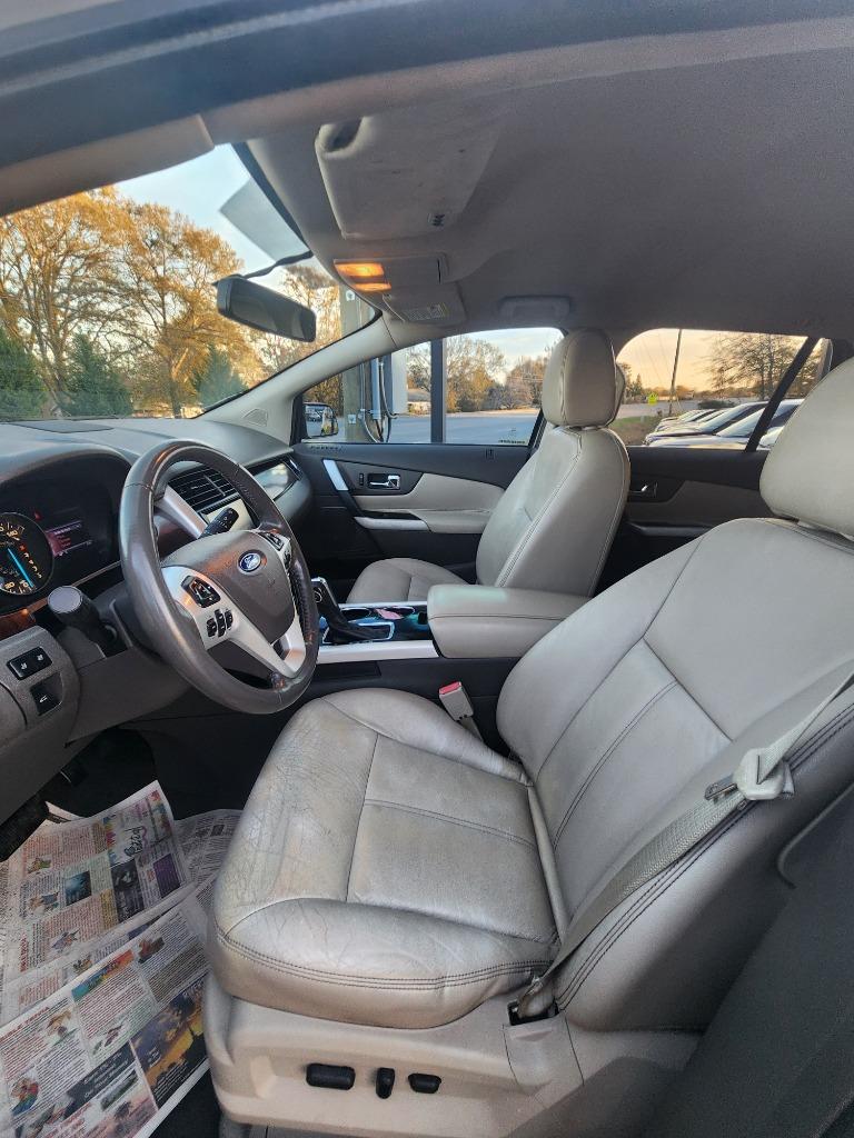 2013 Ford Edge - $11,995