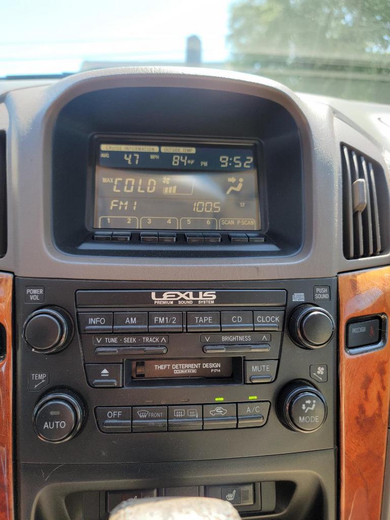 2000 Lexus RX 300 photo