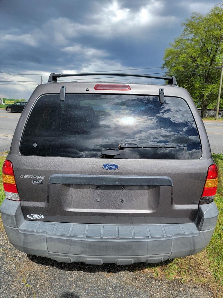 2005 Ford Escape XLT photo