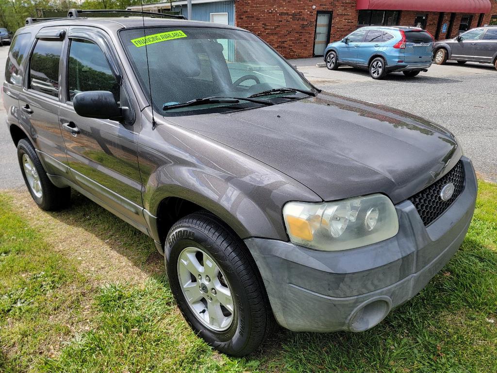 2005 Ford Escape XLT photo