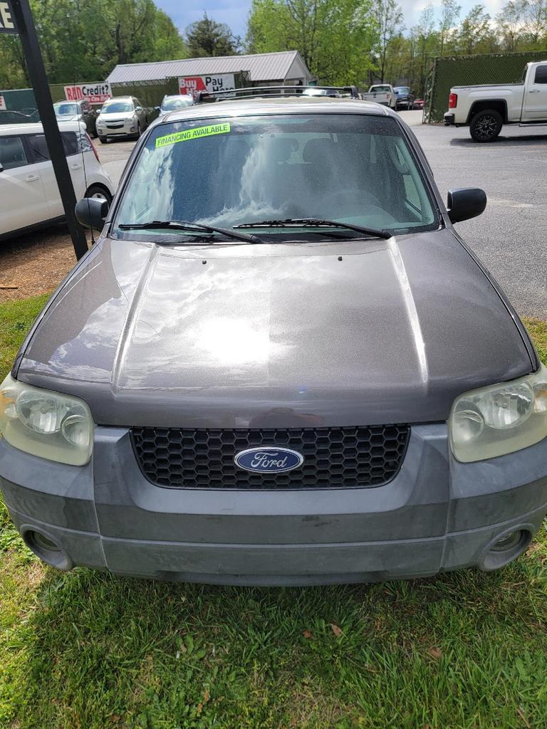 2005 Ford Escape XLT photo