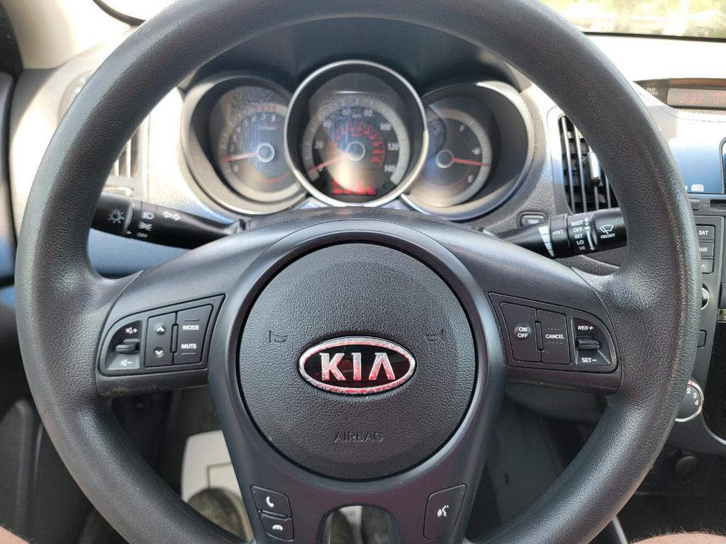 2012 Kia Forte EX photo