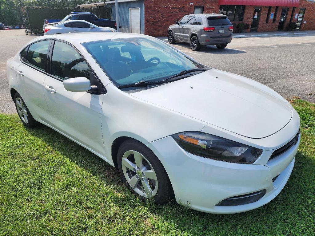2016 Dodge Dart SXT photo