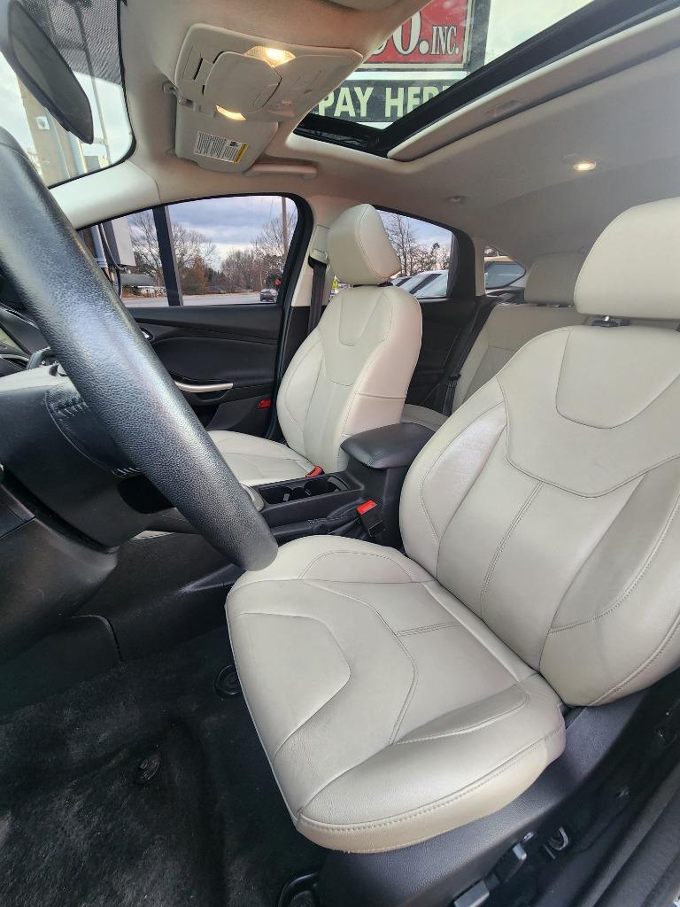 2018 Ford Focus Titanium photo