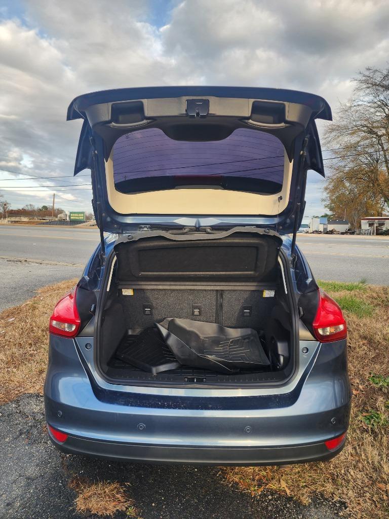 2018 Ford Focus Titanium photo