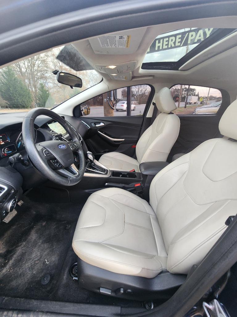 2018 Ford Focus Titanium photo