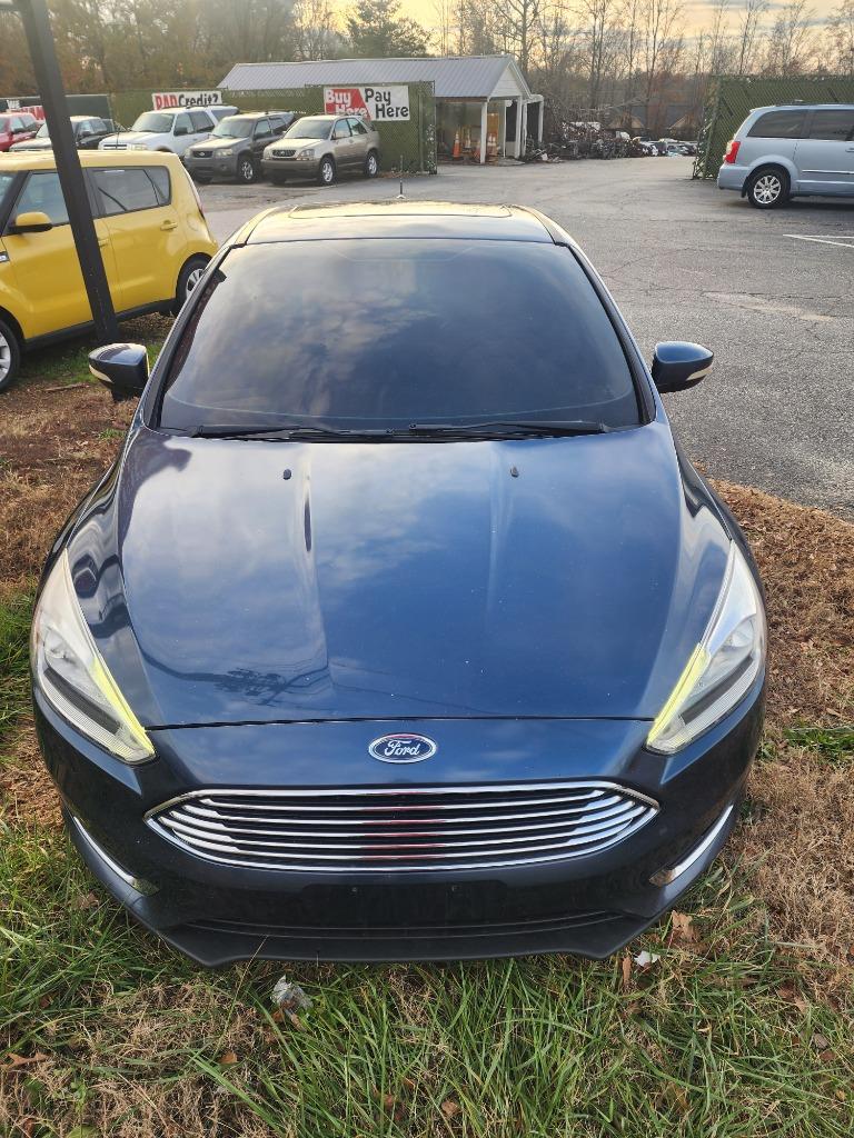 2018 Ford Focus Titanium photo