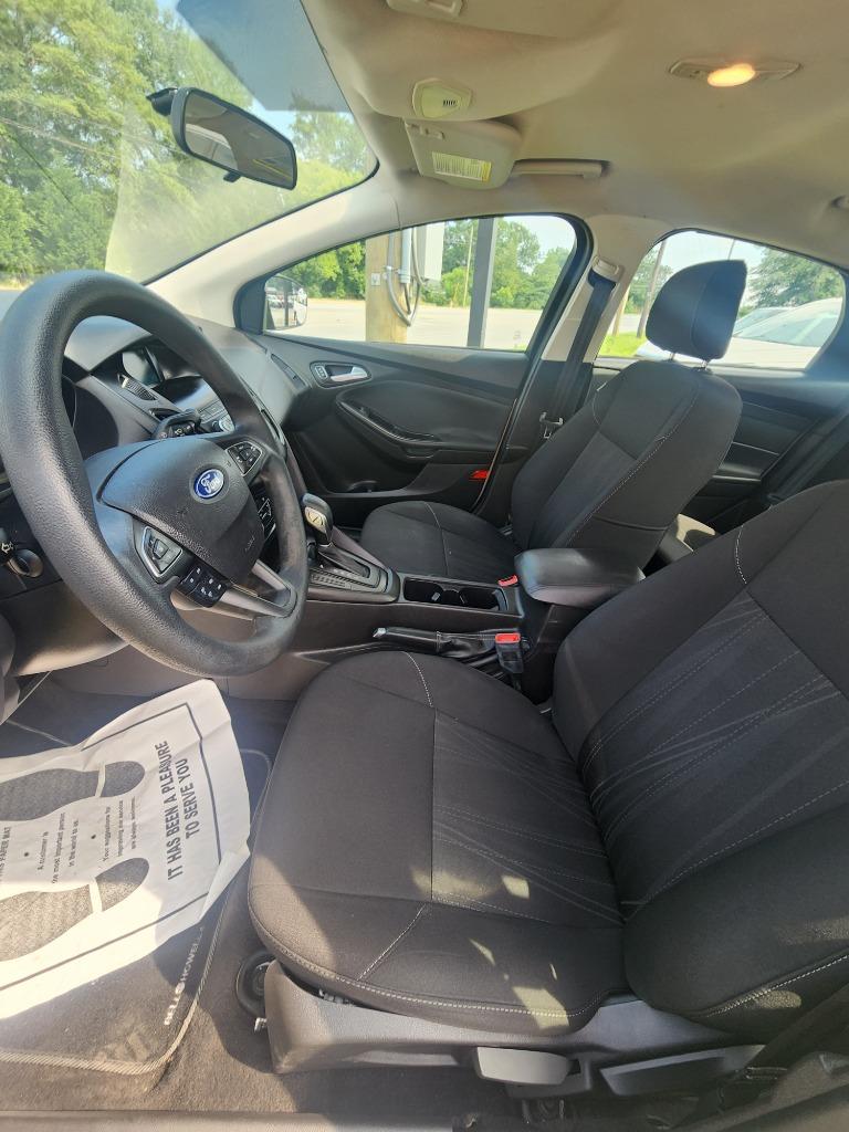 2018 Ford Focus - $10,995
