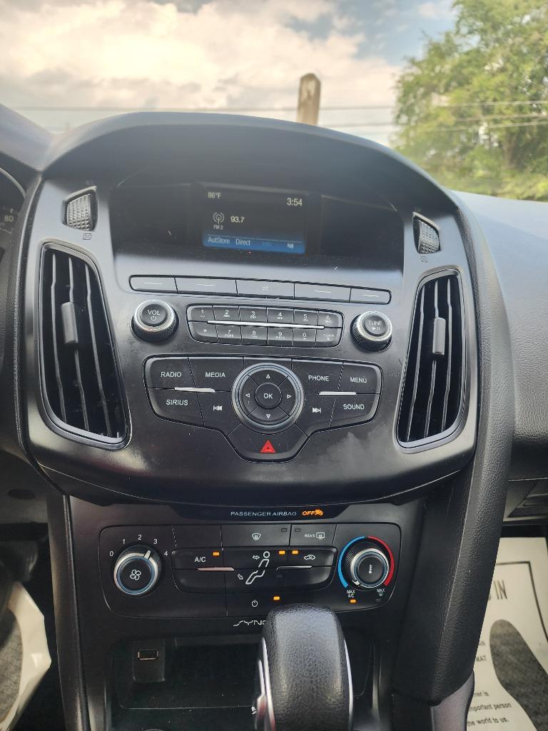 2018 Ford Focus - $10,995