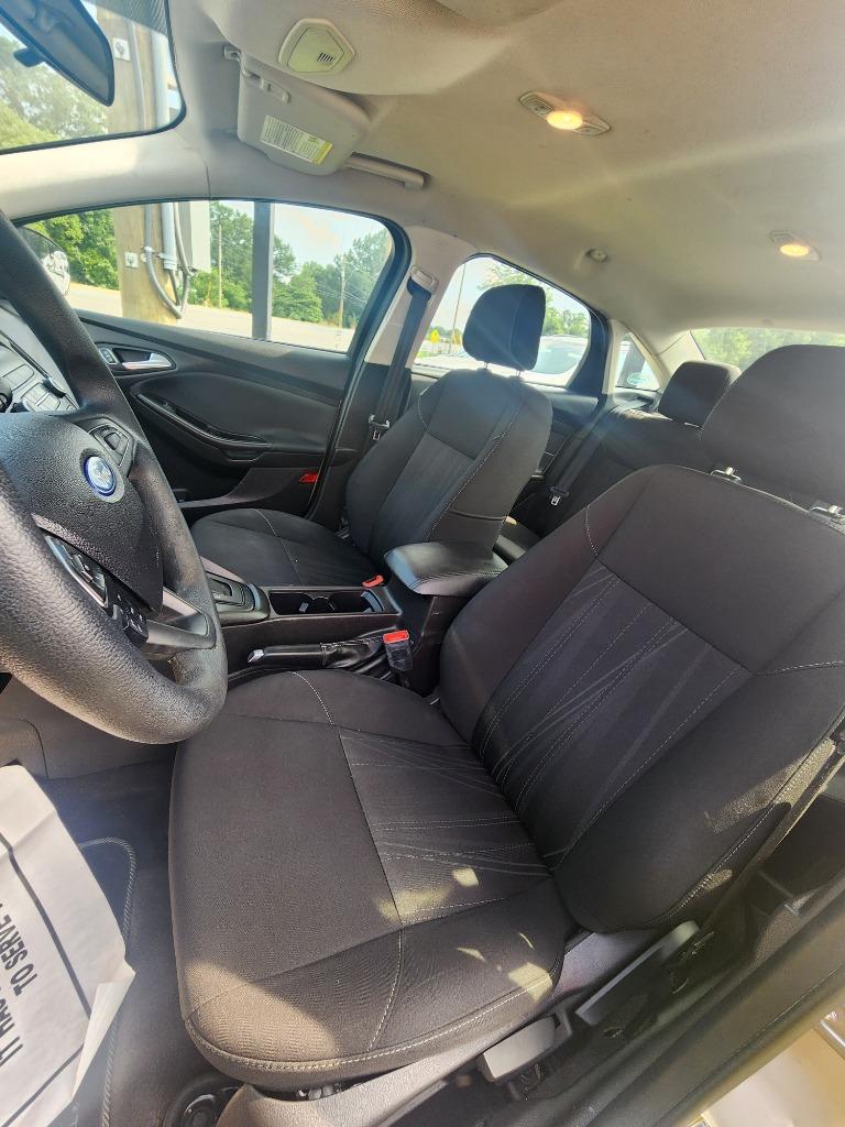 2018 Ford Focus - $10,995