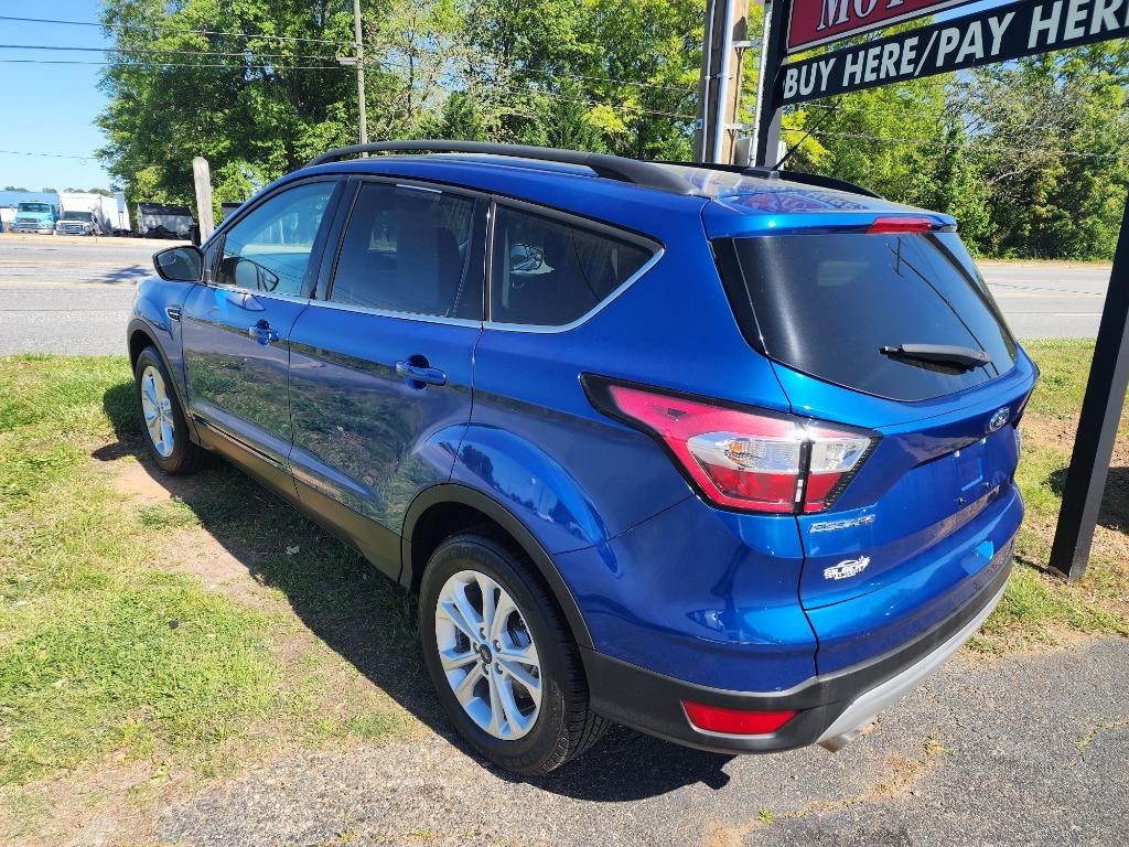 2018 Ford Escape SE photo