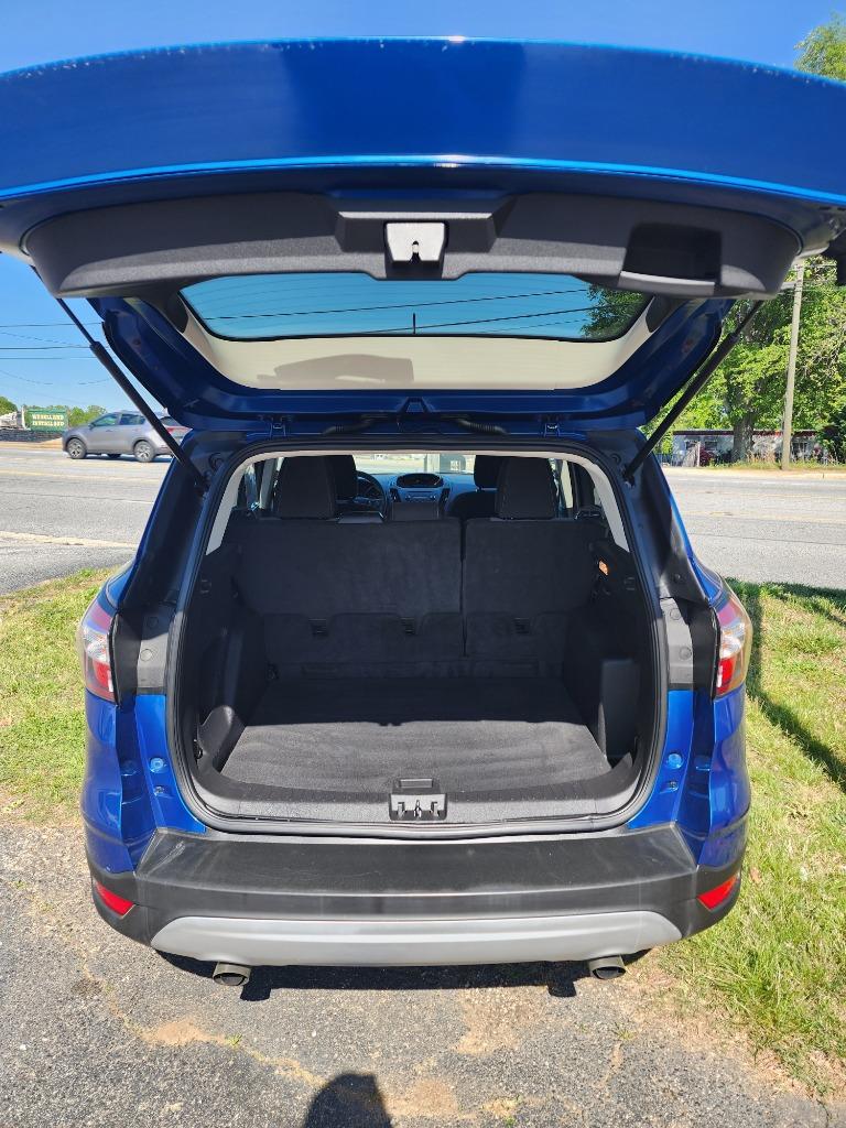 2018 Ford Escape SE photo