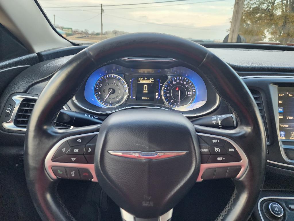 2017 Chrysler 200 - $11,495