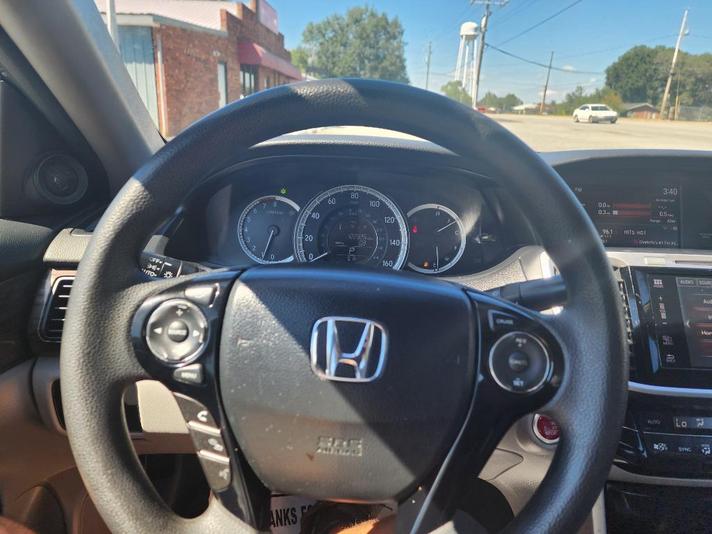 2017 Honda Accord - $17,495