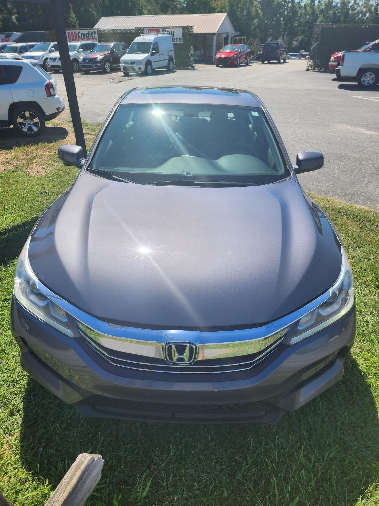 2017 Honda Accord - $17,495