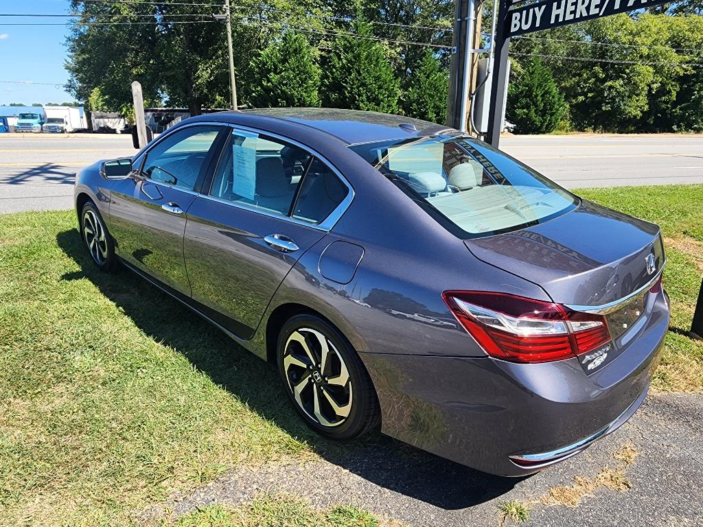 2017 Honda Accord - $17,495