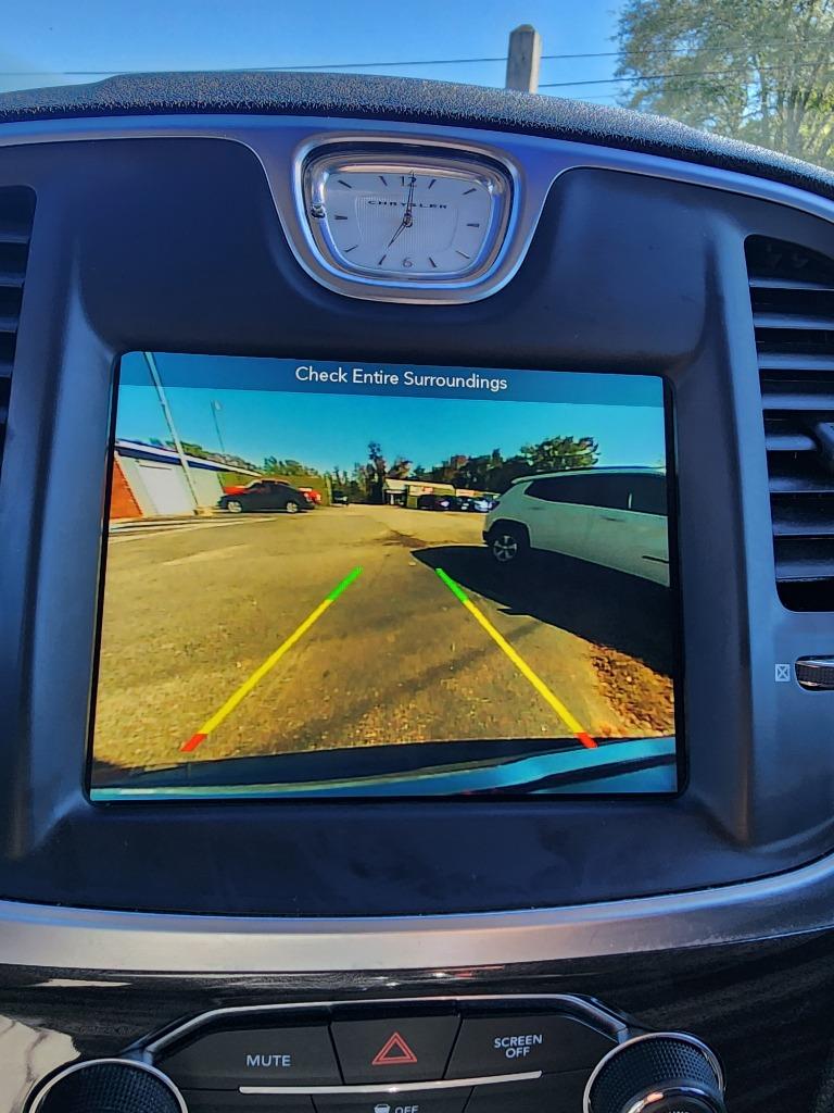 2018 Chrysler 300 - $17,995
