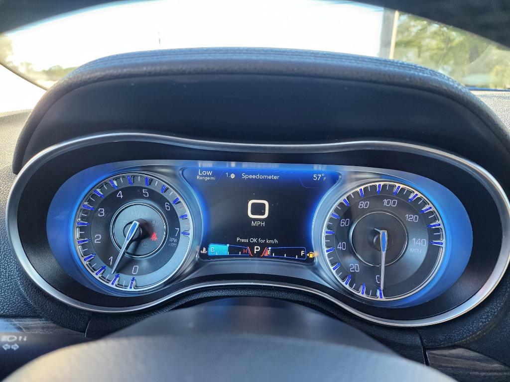 2018 Chrysler 300 - $17,995