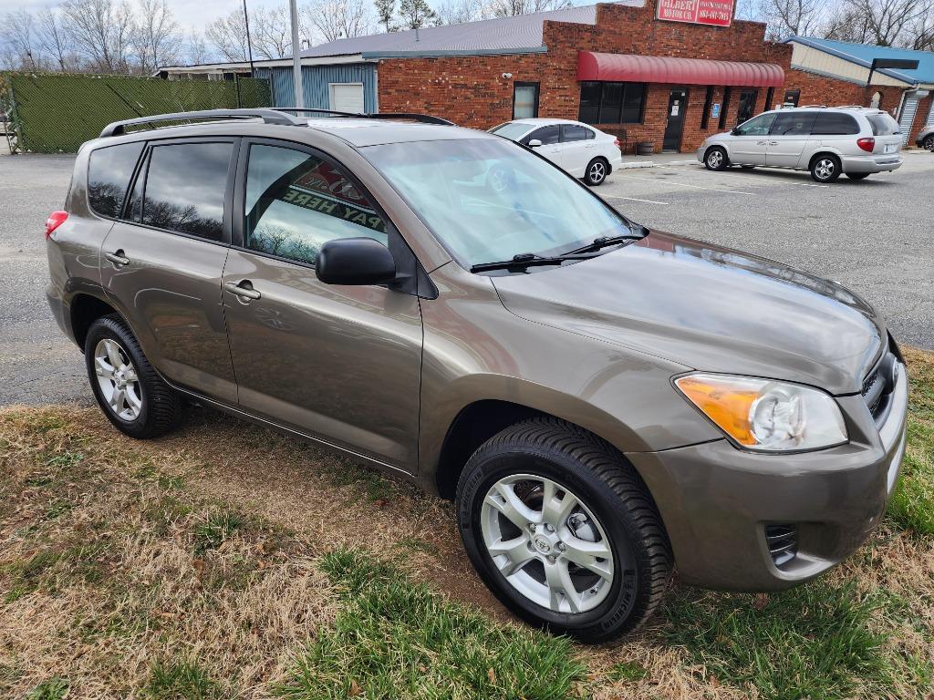 2011 Toyota RAV4 photo