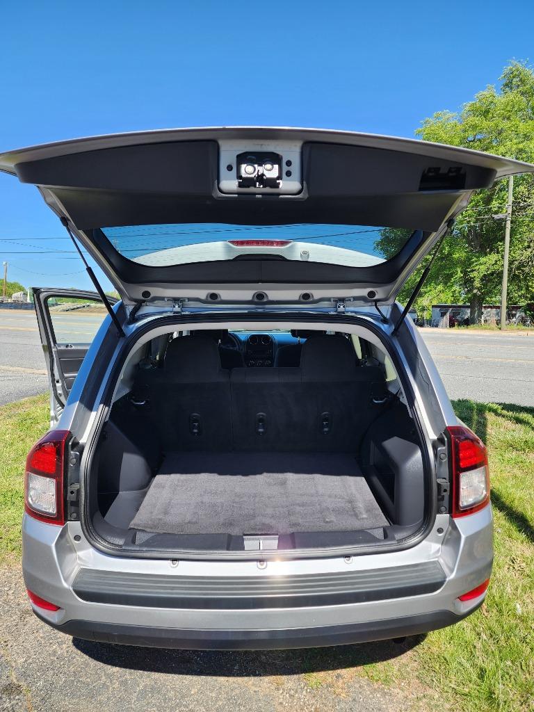 2016 Jeep Compass Sport photo
