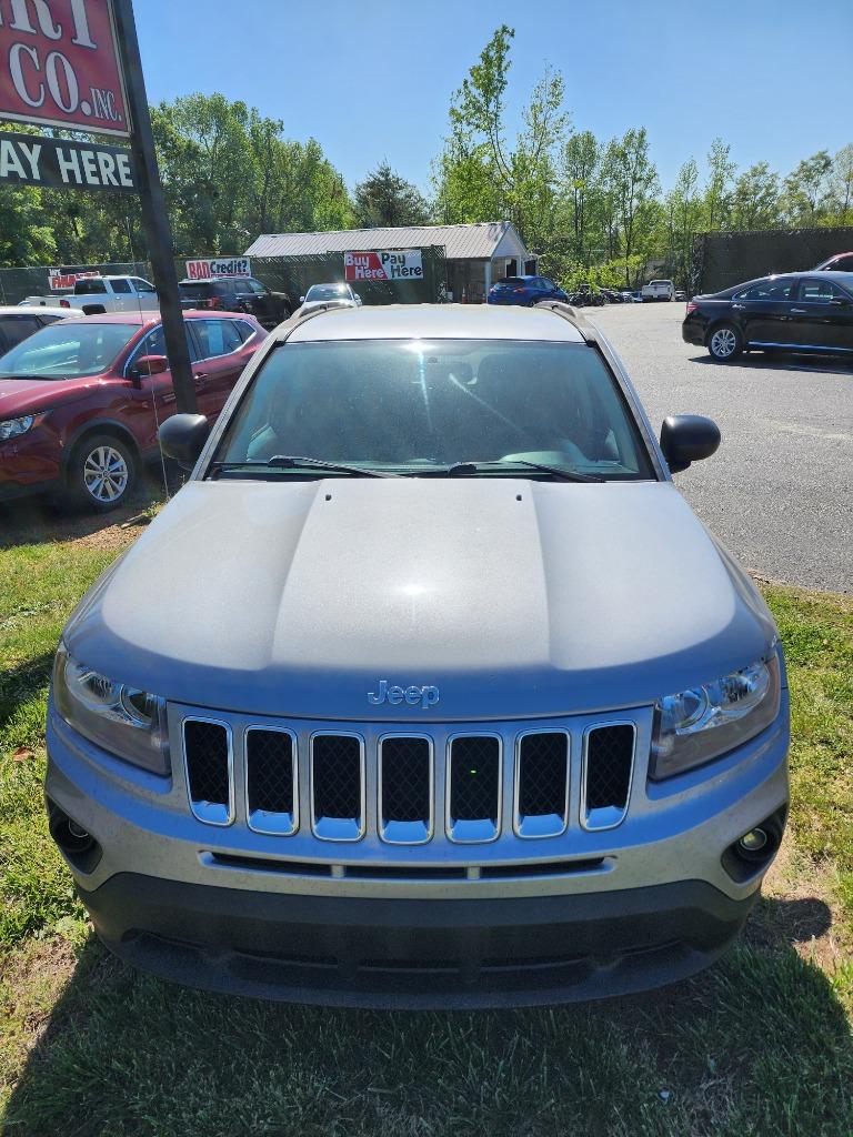 2016 Jeep Compass Sport photo