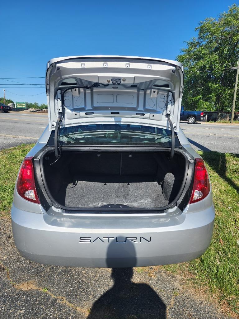 2005 Saturn Ion 3 photo