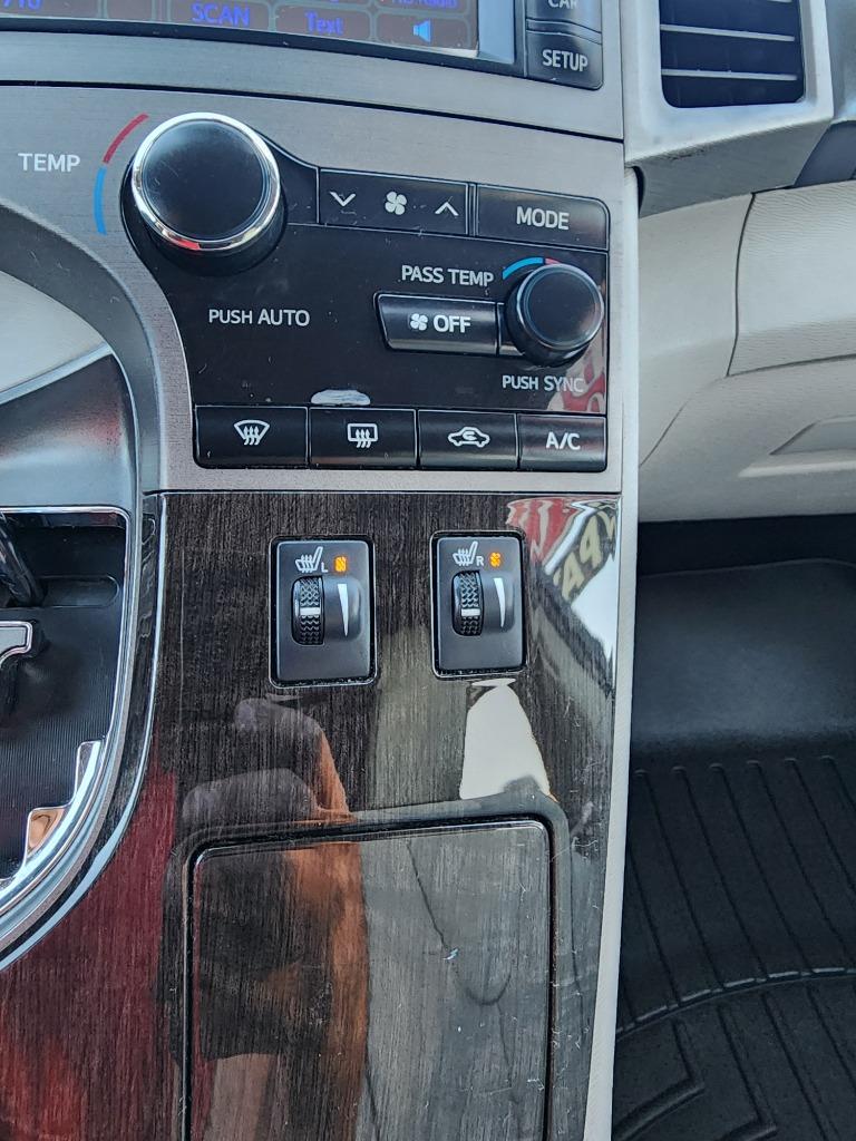 2013 Toyota Venza - $12,995