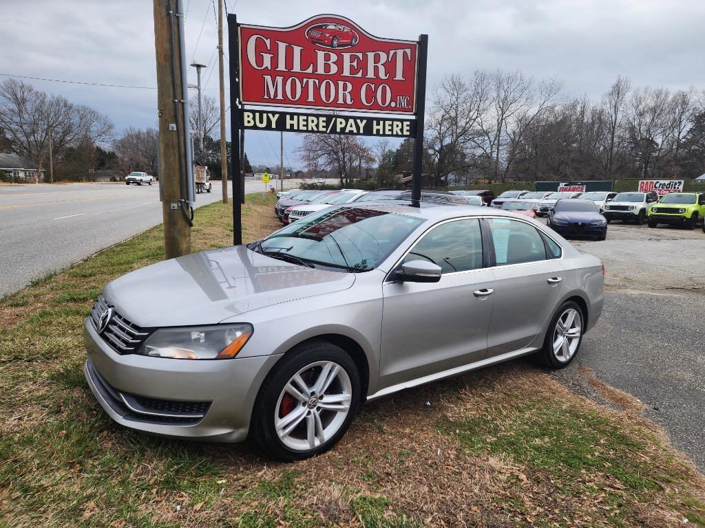 2014 Volkswagen Passat - $10,995