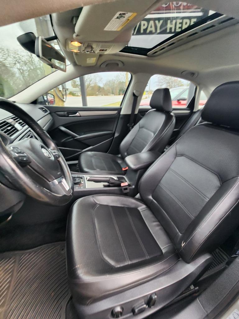 2014 Volkswagen Passat - $10,995