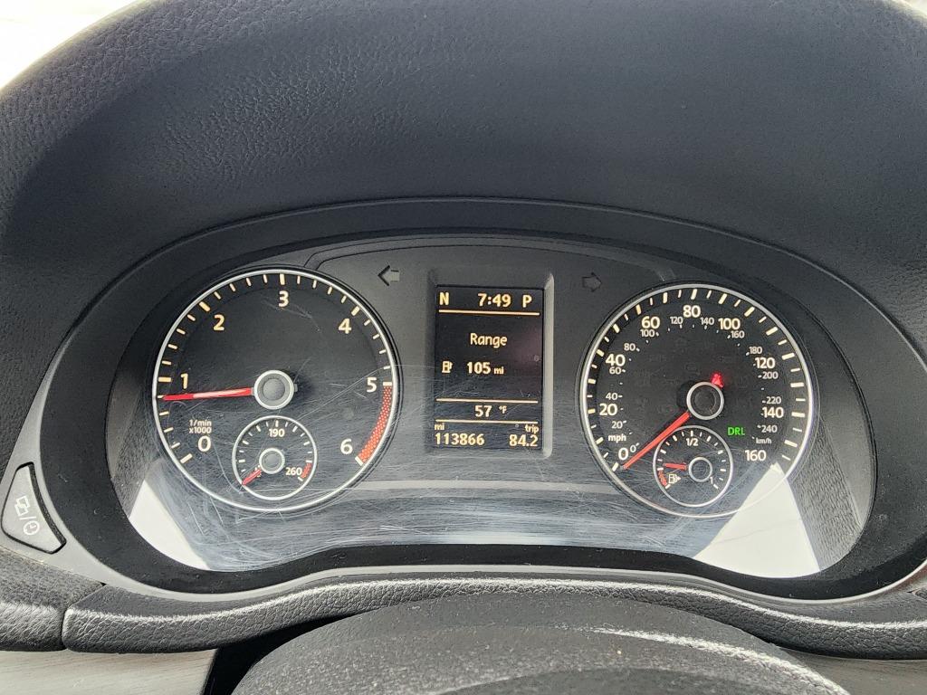 2014 Volkswagen Passat - $10,995