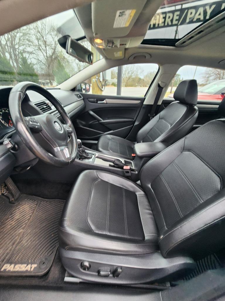 2014 Volkswagen Passat - $10,995