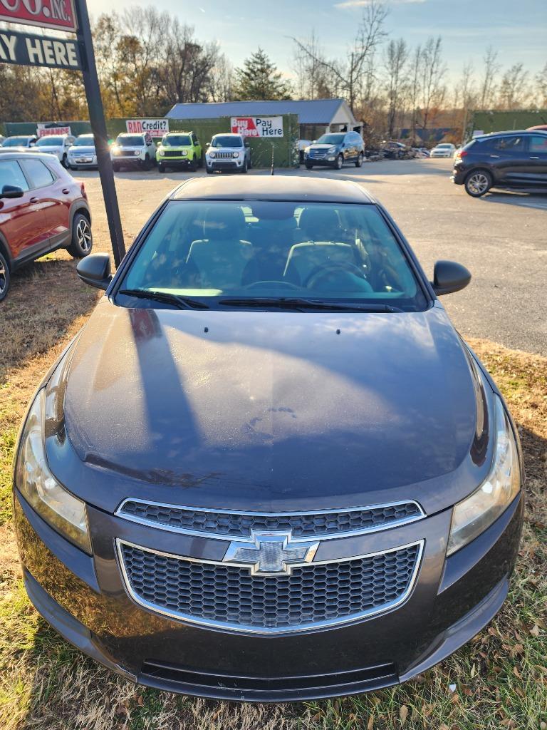 2014 Chevrolet Cruze - $8,995