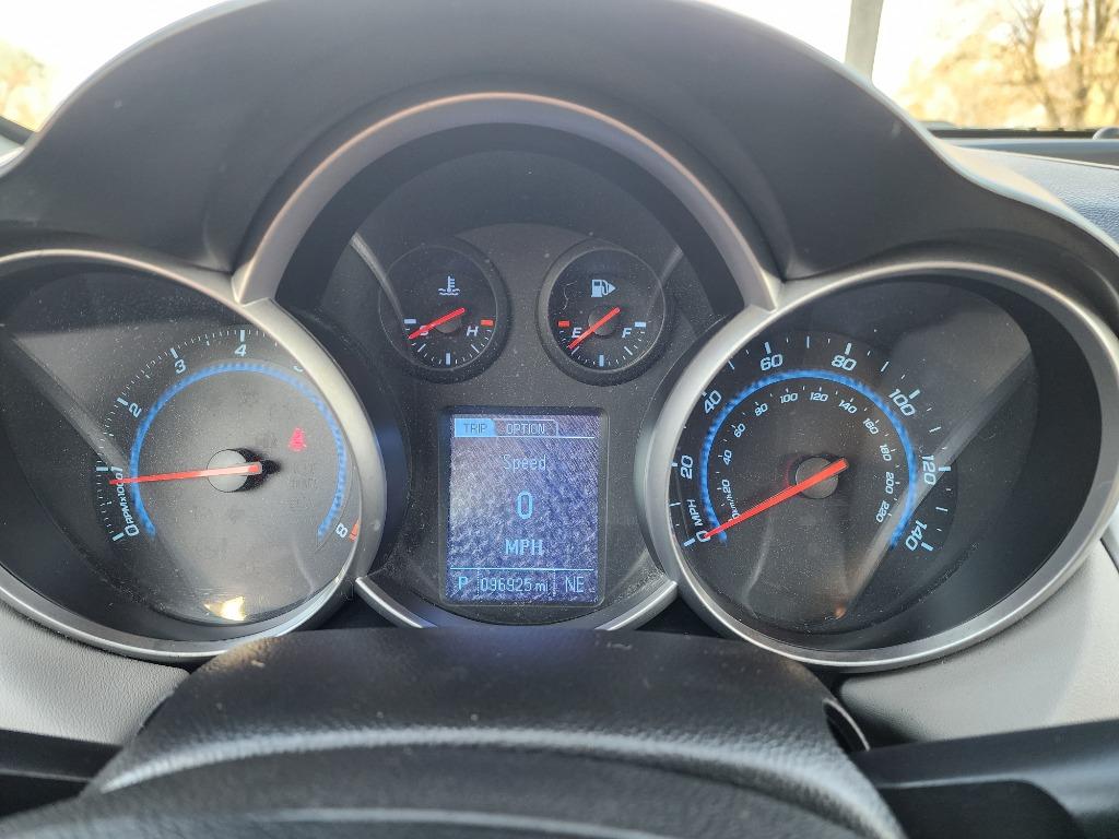 2014 Chevrolet Cruze - $8,995