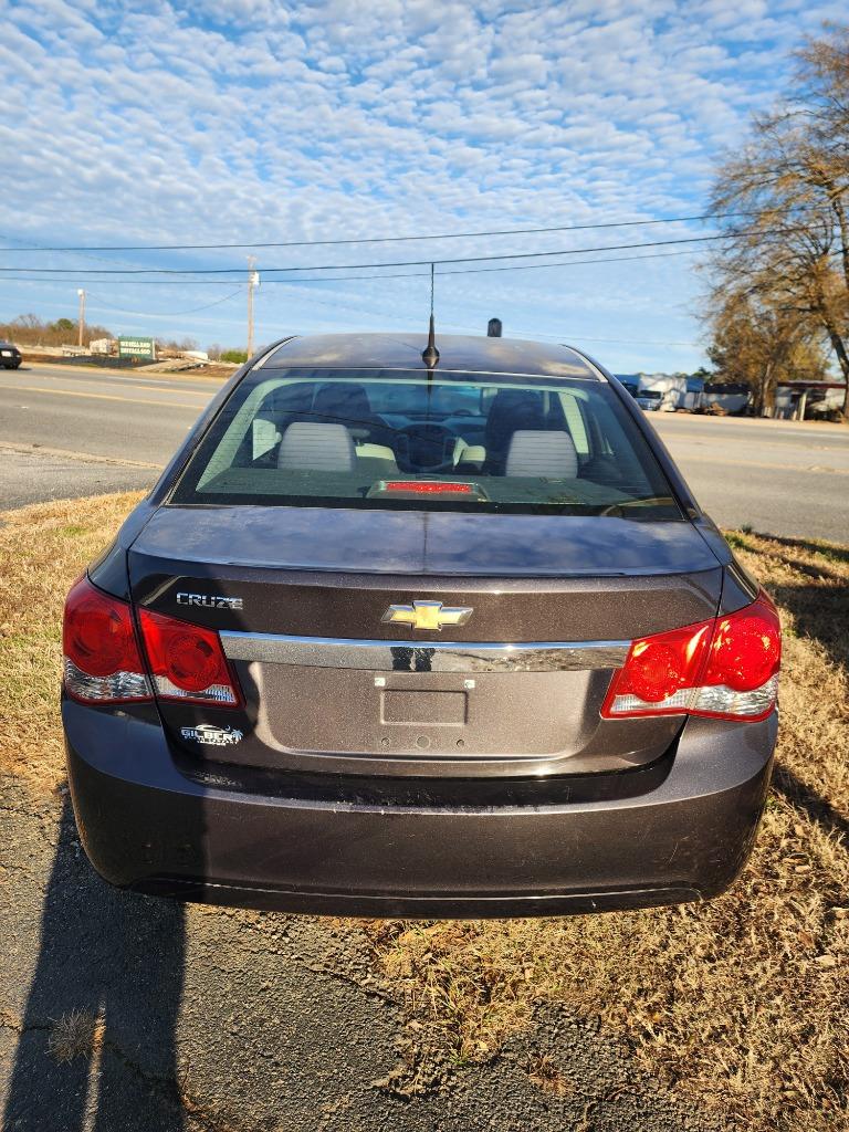 2014 Chevrolet Cruze - $8,995