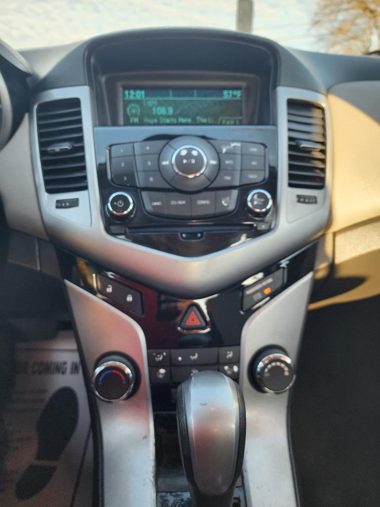 2014 Chevrolet Cruze - $8,995