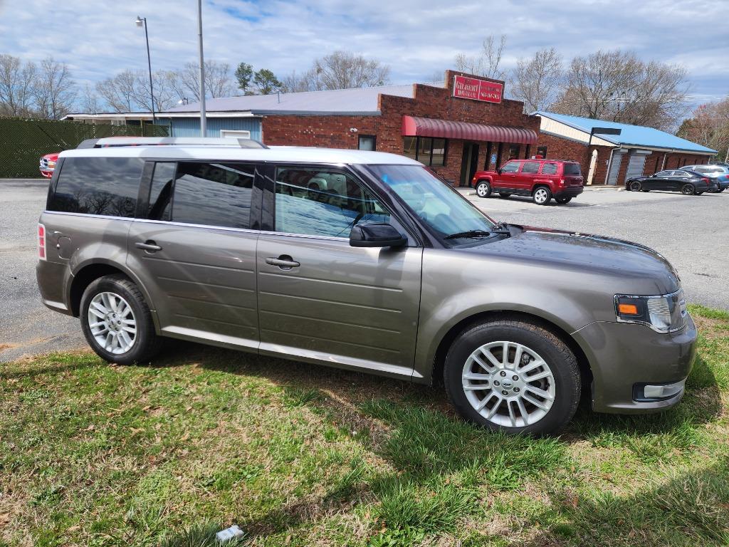 2014 Ford Flex - $9,995