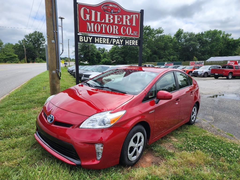 2014 Toyota Prius - $13,495