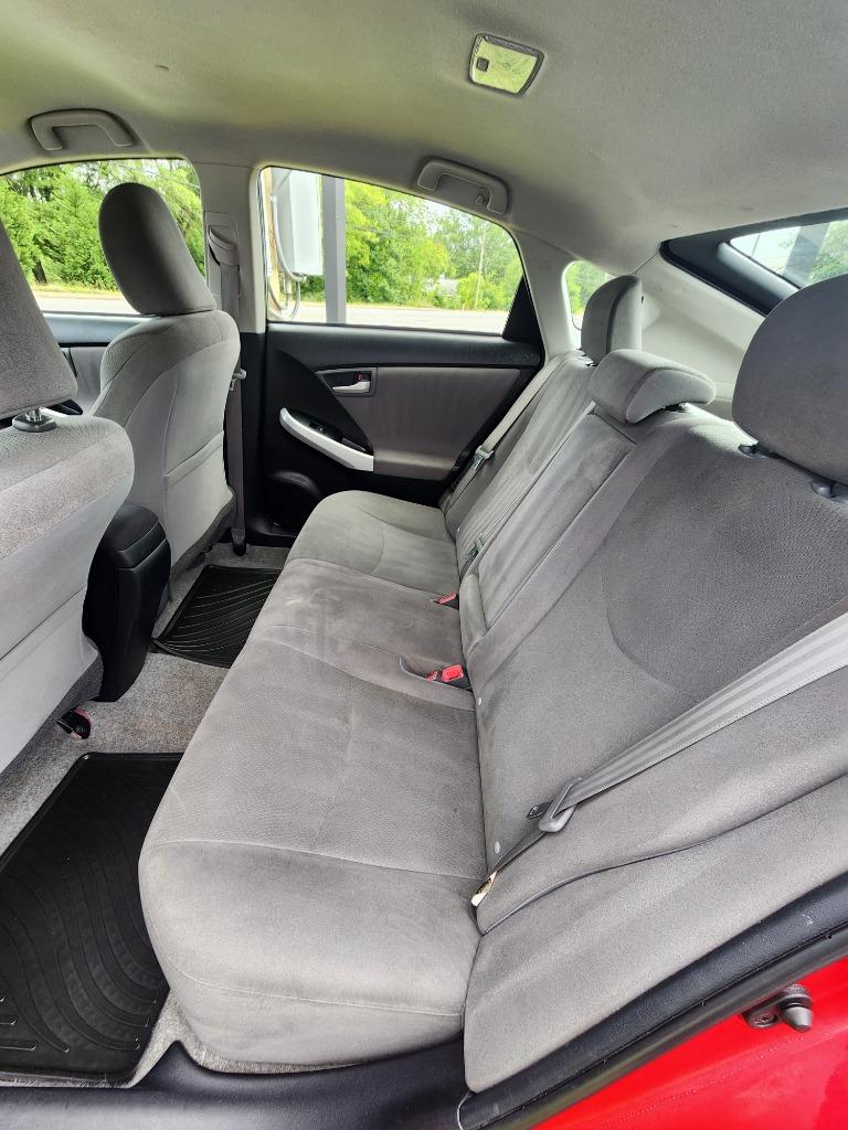 2014 Toyota Prius - $13,495