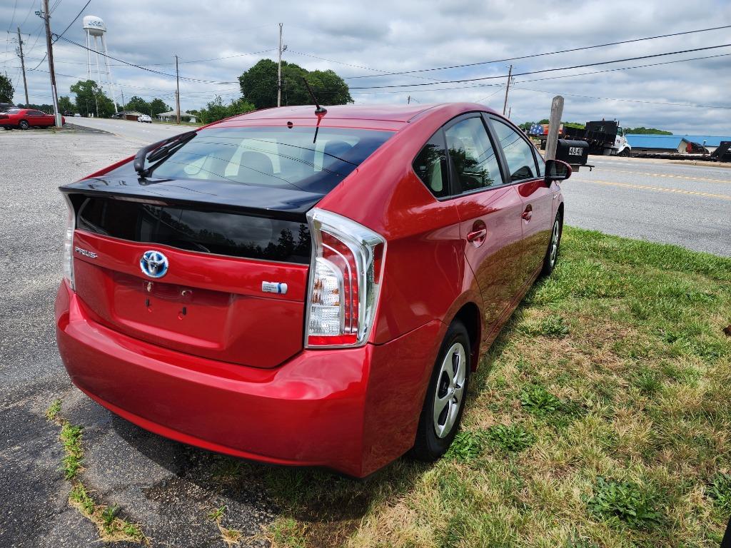 2014 Toyota Prius - $13,495