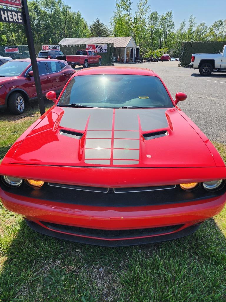 2019 Dodge Challenger SXT photo