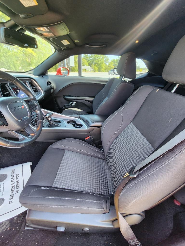 2019 Dodge Challenger SXT photo