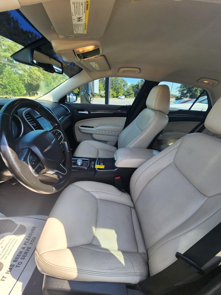 2019 Chrysler 300 - $14,995