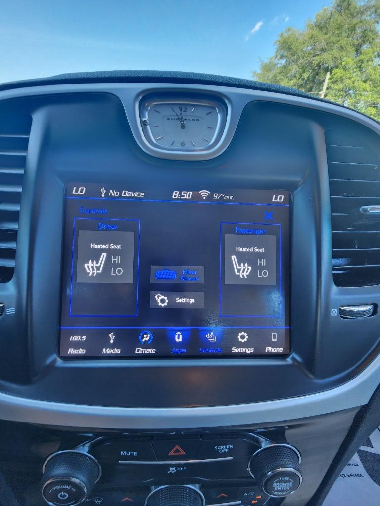 2019 Chrysler 300 - $14,995