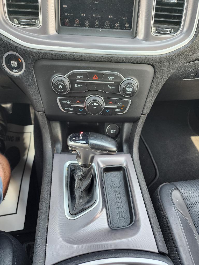 2019 Dodge Charger - $19,495