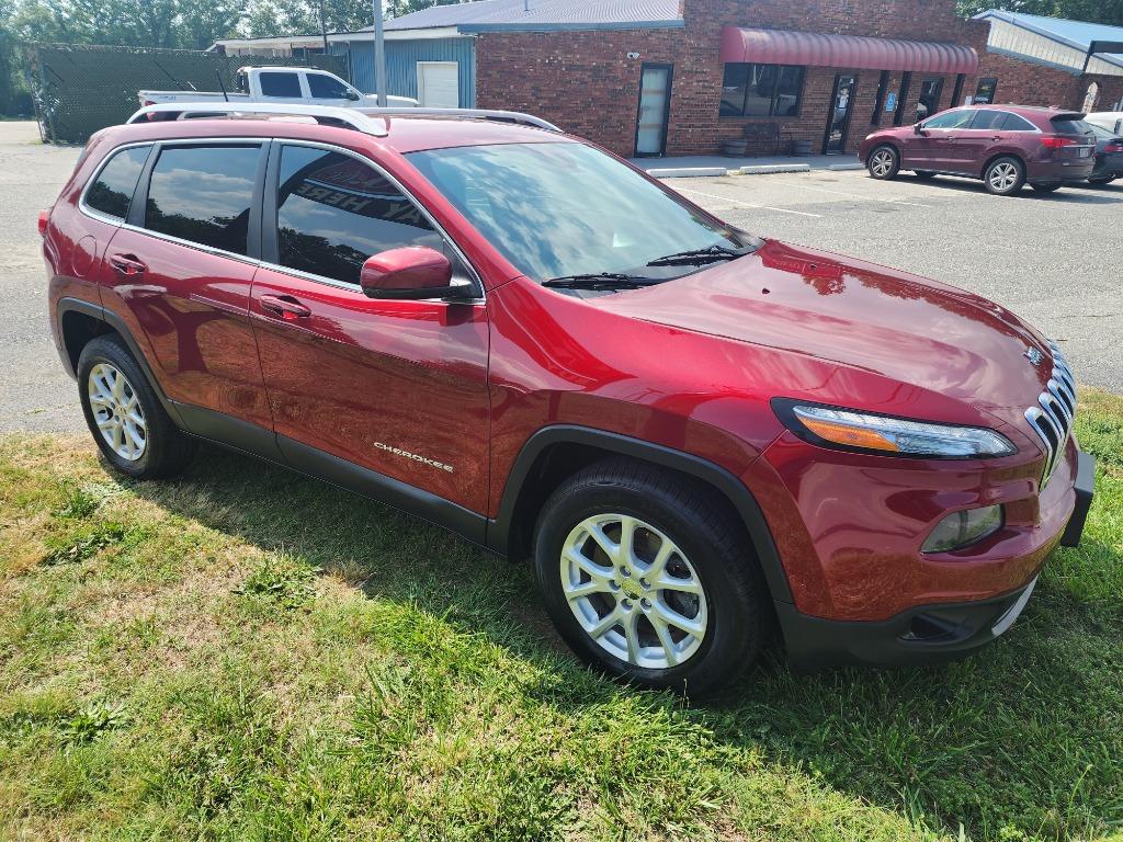 2016 Jeep Cherokee - $12,495