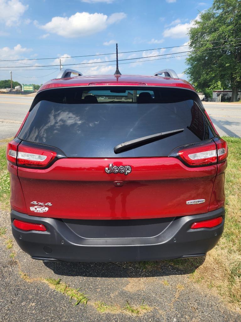 2016 Jeep Cherokee - $12,495