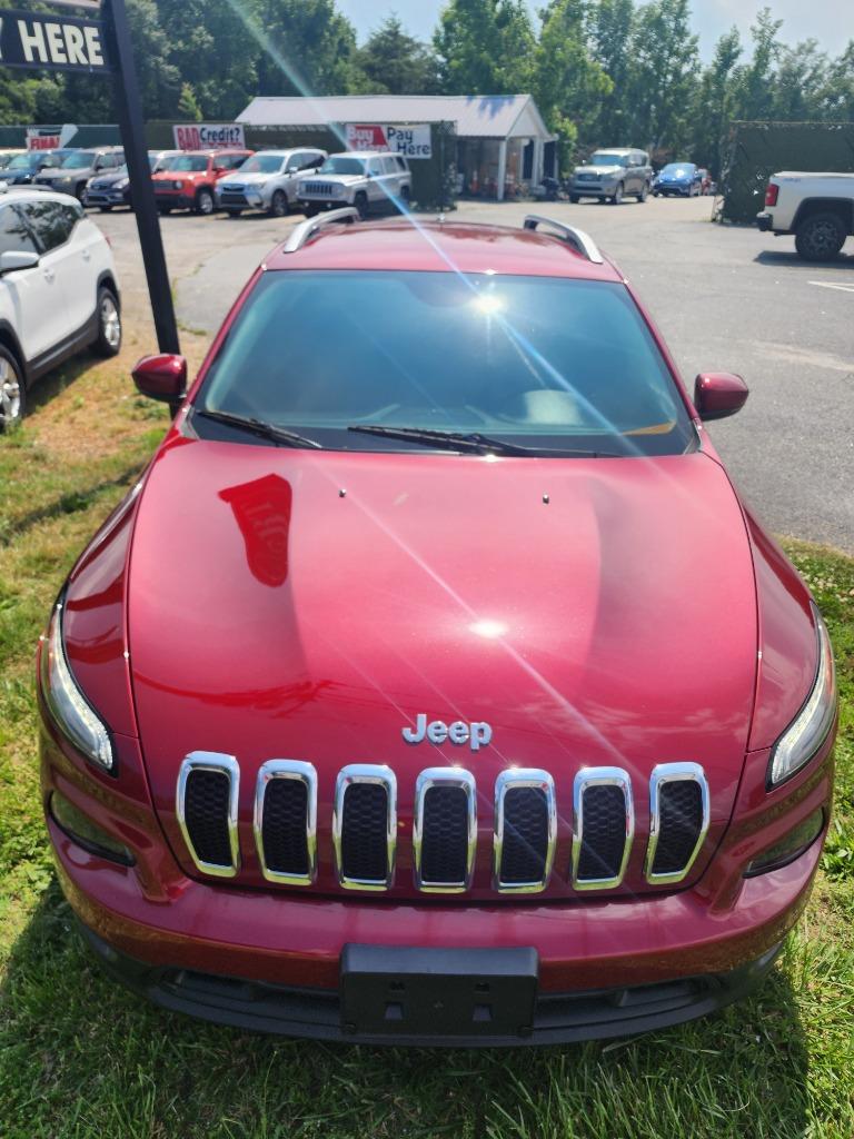 2016 Jeep Cherokee - $12,495