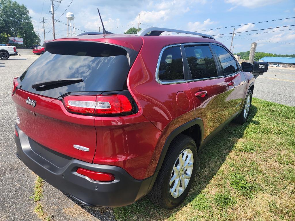 2016 Jeep Cherokee - $12,495