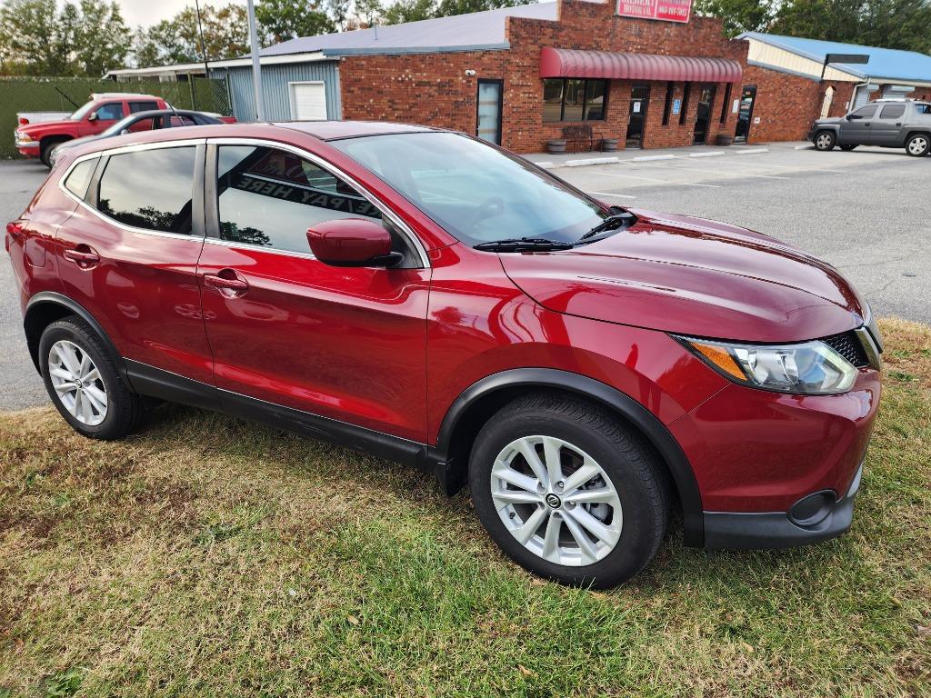 2019 Nissan Rogue - $11,495